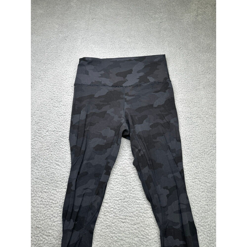 Lululemon Align Pant II *25"
Incognito Camo Multi Grey size 8 ****FLAWED
